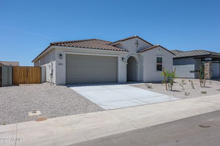 New construction Single-Family house 24549 W Hilton Avenue, Buckeye, AZ 85326 Plan 7- photo 4 4