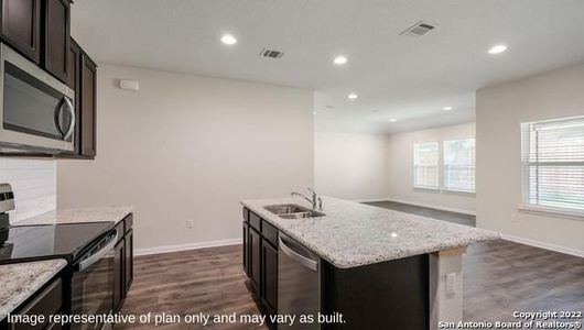 New construction Single-Family house 4906 Gem Parkway, San Antonio, TX 78266 - photo 6 6