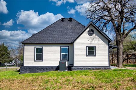 New construction Single-Family house 416 Soward Avenue, Weatherford, TX 76086 - photo 19 19