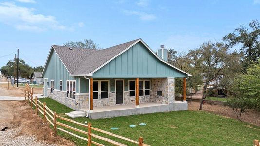 New construction Single-Family house 602 N Shorewood Dr, Granite Shoals, TX 78654 - photo 2 2