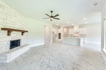 Star Ranch Elements by Bloomfield Homes in Godley - photo 32 32