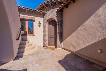 New construction Single-Family house 8330 E Club Village Drive, Gold Canyon, AZ 85118 - photo 3 3