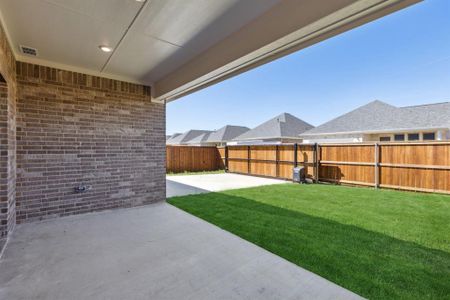 New construction Single-Family house 2221 Glacier Drive, Waxahachie, TX 75165 - photo 28 28