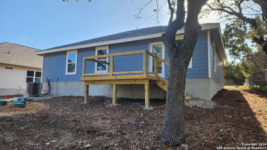 New construction Single-Family house 151 Twin Elm Dr, Canyon Lake, TX 78133 - photo
