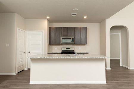 New construction Single-Family house 926 Luke Darrell Drive, Rosharon, TX 77583 - photo 10 10