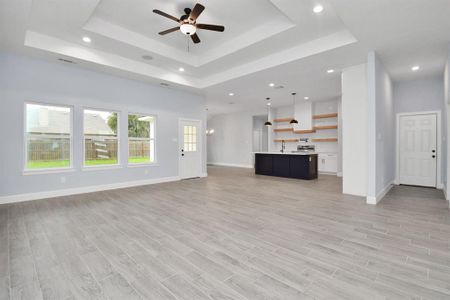 New construction Single-Family house 226 Edgewater Drive, West Columbia, TX 77486 - photo 5 5