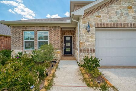 New construction Single-Family house 1206 Muscadine Hollow Lane, Richmond, TX 77406 - photo 3 3