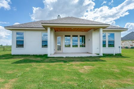 New construction Single-Family house 141 John T Court, Castroville, TX 78009 - photo 2 2