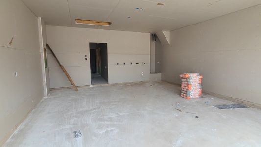 New construction Single-Family house 919 Palo Brea Loop, Hutto, TX 78634 Livingston Homeplan- photo 67 67
