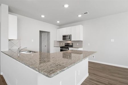New construction Single-Family house 1003 Luke Darrell Drive, Rosharon, TX 77583 Lowry- photo 8 8