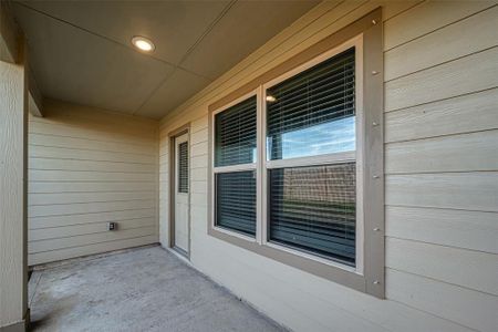 New construction Single-Family house 13218 Villa Sola Drive, Texas City, TX 77568 - photo 35 35