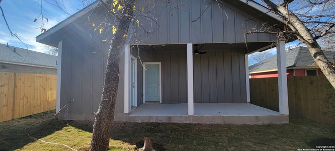 New construction Single-Family house 338 Sw 42Nd St, San Antonio, TX 78237 - photo 16 16