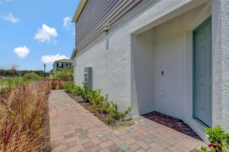 New construction Townhouse house 14807 Outfitter Street, Orlando, FL 32824 - photo 1 1