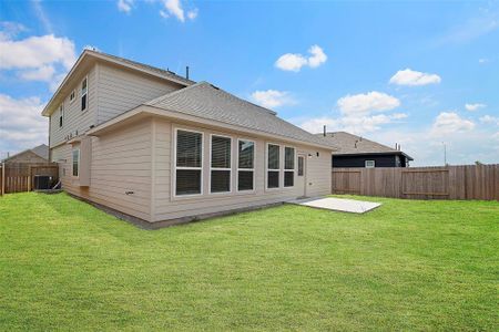 New construction Single-Family house 774 Dewberry Road, La Marque, TX 77568 The Donnington- photo 18 18