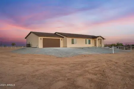 New construction Single-Family house 4525 N 337Th Avenue, Tonopah, AZ 85354 - photo 0