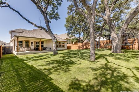 New construction Single-Family house 454 Huntwick Dr, Boerne, TX 78006 - photo 30 30