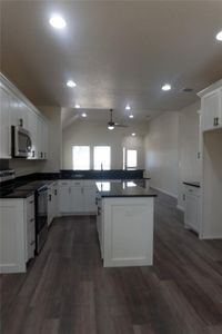 New construction Single-Family house 305 Titus Drive, Springtown, TX 76082 - photo 10 10