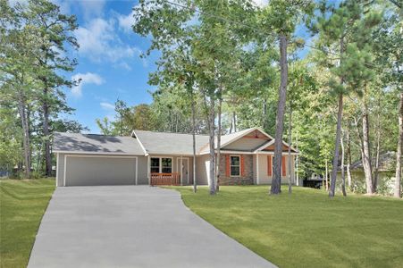 New construction Single-Family house 10627 Royal Cavins, Conroe, TX 77303 - photo 0 0