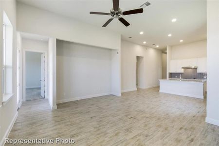 New construction Single-Family house 112 Rocky View Ln, Georgetown, TX 78628 Plan 1933- photo 16 16