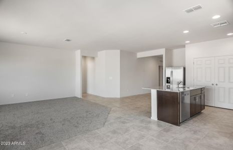 New construction Single-Family house 43704 W Cypress Lane, Maricopa, AZ 85138 Bluebell- photo 7 7
