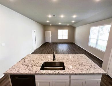 New construction Single-Family house 2022 Cedar Branch Drive, Conroe, TX 77306 - photo 4 4