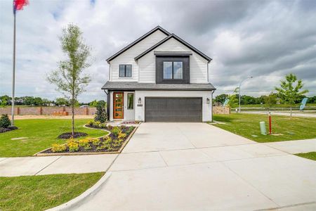 New construction Single-Family house 4502 Hogan'S Alley Drive, Arlington, TX 76001 Cedar - photo 0