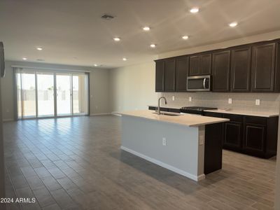 New construction Single-Family house 17765 W Superior Avenue, Goodyear, AZ 85338 - photo 6 6