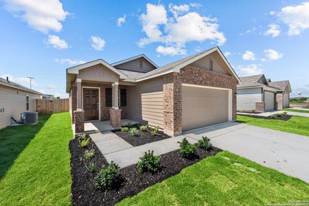 New construction Single-Family house 4278 Winston Way, New Braunfels, TX 78130 - photo 3 3