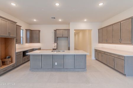 New construction Single-Family house 21393 W Meadowbrook Avenue, Buckeye, AZ 85396 - photo 13 13