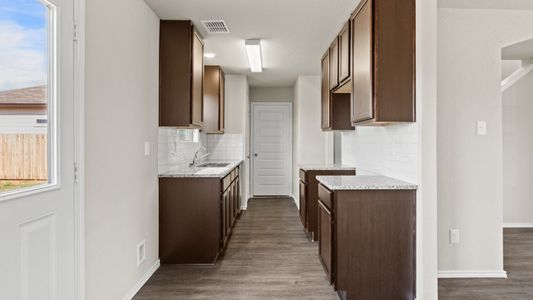 New construction Single-Family house 600 Saxon Street, Seguin, TX 78155 1170- photo 7 7