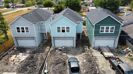 New construction Single-Family house 8628 Scott Street, Houston, TX 77051 - photo 0 0