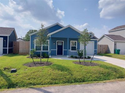 New construction Single-Family house 6422 Dumble Street, Houston, TX 77021 - photo 0