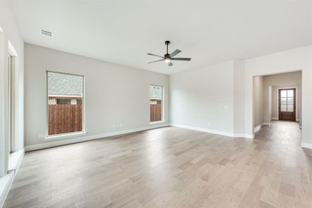 New construction Single-Family house 293 Sparkling Springs Drive, Waxahachie, TX 75165 Caraway- photo 11 11
