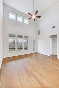 New construction Single-Family house 644 Great Lawn Bnd, Liberty Hill, TX 78642 Parmer- photo 5 5