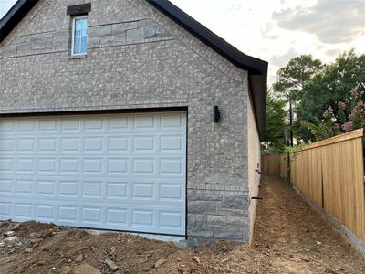 New construction Single-Family house 810 Cherry Laurel Lane, Arlington, TX 76012 - photo 37 37