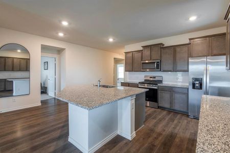 New construction Single-Family house 730 Auburn Forest Drive, Princeton, TX 75407 - photo 5 5