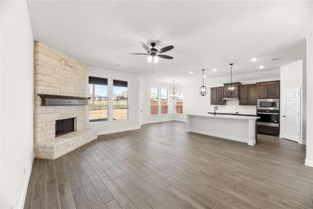 New construction Single-Family house 4001 Eagles Bluff Road, Midlothian, TX 76065 Concept 2267- photo 10 10