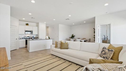 New construction Single-Family house 38205 W Amalfi Avenue, Maricopa, AZ 85138 - photo 4 4