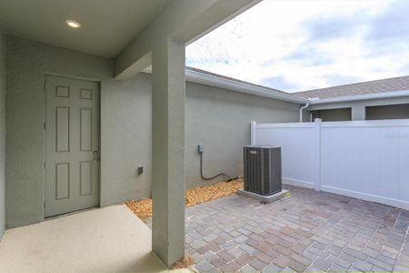 New construction Townhouse house 13217 Peaceful Melody Way, Winter Garden, FL 34787 - photo 24 24