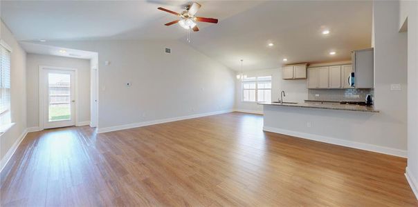 New construction Single-Family house 432 Long Beach Bay Drive, Katy, TX 77493 - photo 6 6