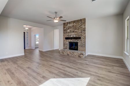 New construction Single-Family house 966 Reeves Drive, DeSoto, TX 75115 Ranch Two Story- photo 17 17