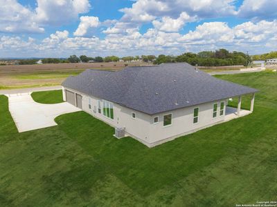 New construction Single-Family house LOT 3 Venado Oaks, Castroville, TX 78009 Carrara - photo 1 1