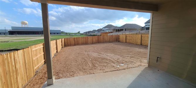 New construction Single-Family house 929 Palo Brea Loop, Hutto, TX 78634 - photo 25 25
