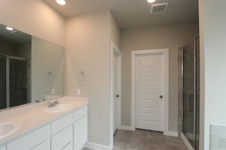 New construction Single-Family house 21627 Redwood Bluff Trail, Cypress, TX 77433 Pedernales- photo 5 5