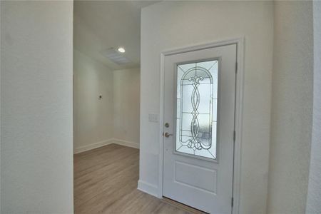 FOYER & DINETTE AREA