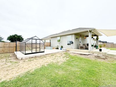 New construction Single-Family house 129 W Medium Meadow Dr, Lytle, TX 78052 - photo 3 3