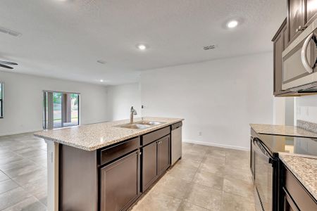 New construction Single-Family house 6526 Nw Oaklawn Way, Port Saint Lucie, FL 34983 - photo 6 6