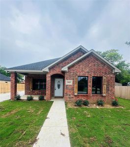New construction Single-Family house 1523 N Brazos, Cleburne, TX 76033 - photo 0 0