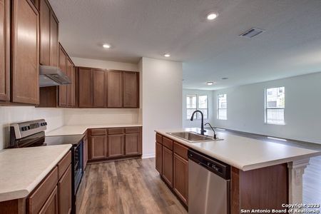 New construction Single-Family house 402 Saddle Haven, Cibolo, TX 78108 - photo 12 12