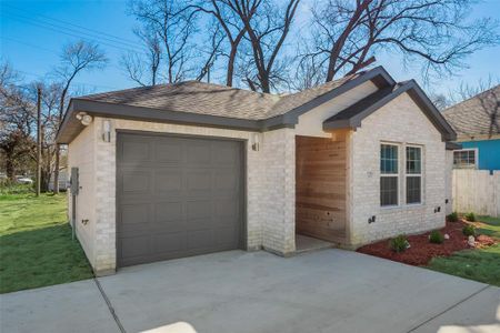 New construction Single-Family house 1734 Pine Street, Dallas, TX 75215 - photo 0